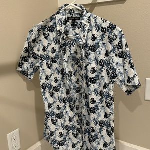 Michael Kors men’s slim fit short sleeve button up shirt size small